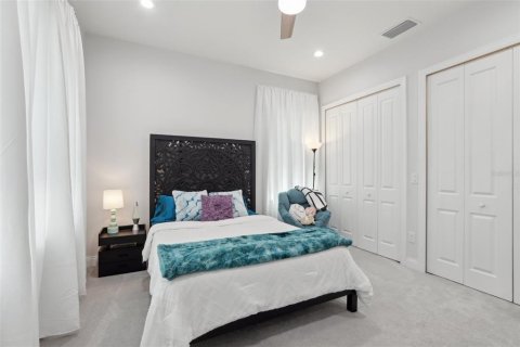 Casa en venta en Tampa, Florida, 4 dormitorios, 298.68 m2 № 1628984 - foto 24