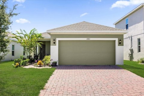 House in Groveland, Florida 4 bedrooms, 140.28 sq.m. № 2151306