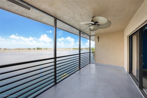 Condo in Miami, Florida, 2 bedrooms № 2081366