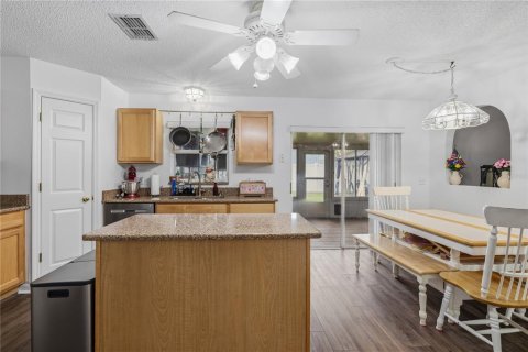 Villa ou maison à vendre à Orlando, Floride: 4 chambres, 198.35 m2 № 2399427 - photo 5