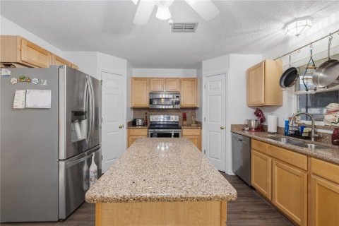 Villa ou maison à vendre à Orlando, Floride: 4 chambres, 198.35 m2 № 2399427 - photo 6