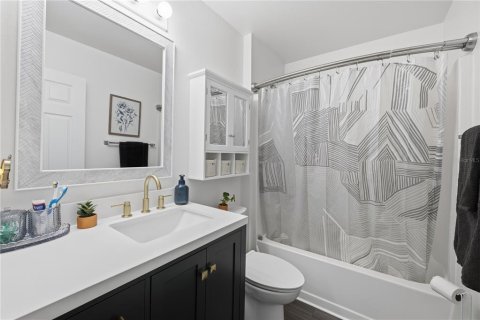 Villa ou maison à vendre à Orlando, Floride: 4 chambres, 198.35 m2 № 2399427 - photo 28
