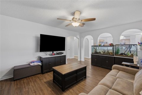 Villa ou maison à vendre à Orlando, Floride: 4 chambres, 198.35 m2 № 2399427 - photo 16