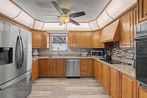 House in Hudson, Florida 3 bedrooms, 241.92 sq.m. № 2226031 - photo 19
