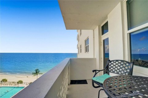 Condominio en Fort Lauderdale, Florida, 1 dormitorio № 2181822