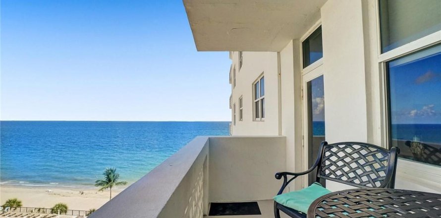 Condominio en Fort Lauderdale, Florida, 1 dormitorio  № 2181822