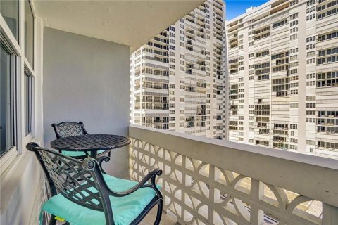 Condominio en venta en Fort Lauderdale, Florida, 1 dormitorio, 88.26 m2 № 2181822 - foto 21