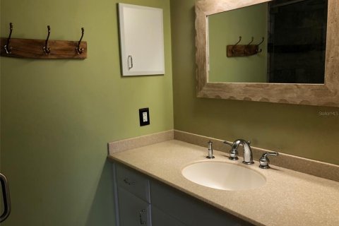 Condo in Sarasota, Florida, 2 bedrooms № 1544690 - photo 10