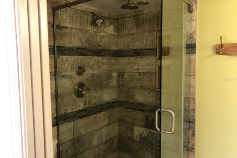 Condo in Sarasota, Florida, 2 bedrooms № 1544690 - photo 9