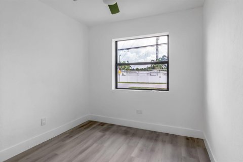 Villa ou maison à louer à West Park, Floride: 4 chambres, 96.43 m2 № 2244554 - photo 27