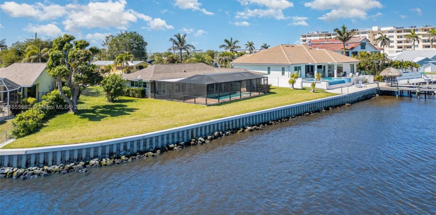 Estudio en Cape Coral, Florida № 1897293