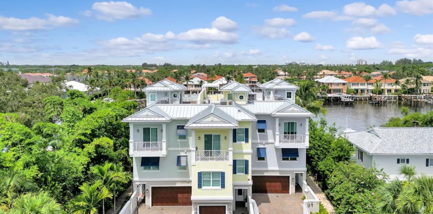 Condo à North Palm Beach, Floride, 3 chambres  № 2175323