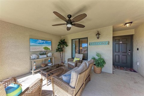 Condo in Bradenton, Florida, 2 bedrooms in LAKEWOOD NATIONAL  № 1750899 - photo 4