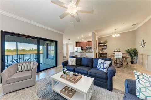 Condo in Bradenton, Florida, 2 bedrooms in LAKEWOOD NATIONAL  № 1750899 - photo 9