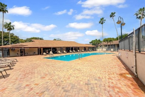 Copropriété à vendre à Margate, Floride: 2 chambres, 94.67 m2 № 1973339 - photo 18