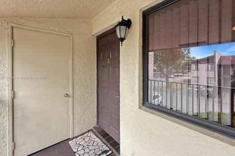 Copropriété à vendre à Margate, Floride: 2 chambres, 94.67 m2 № 1973339 - photo 3