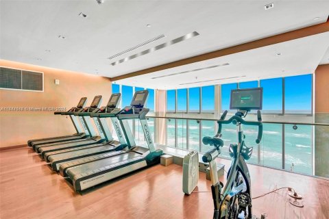 Condo in Hallandale Beach, Florida, 3 bedrooms  № 1868575 - photo 28