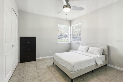 House in Palm Harbor, Florida 3 bedrooms, 88.26 sq.m. № 1884034 - photo 16