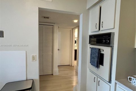 Condominio en venta en Weston, Florida, 2 dormitorios, 113.34 m2 № 2020955 - foto 11