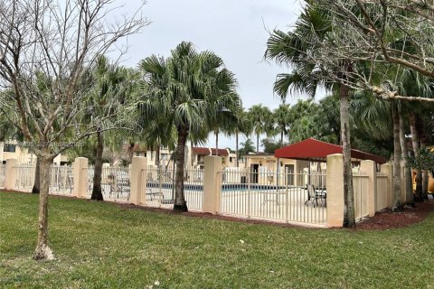 Condominio en venta en Weston, Florida, 2 dormitorios, 113.34 m2 № 2020955 - foto 2