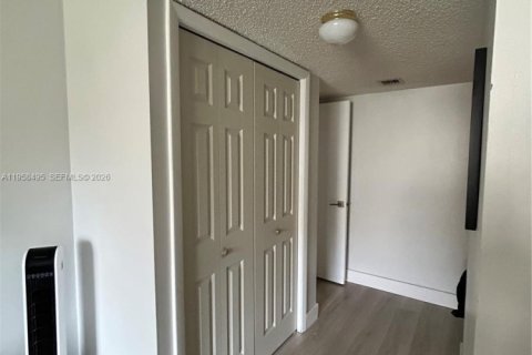 Condominio en venta en Weston, Florida, 2 dormitorios, 113.34 m2 № 2020955 - foto 8