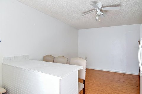 House in Deltona, Florida 3 bedrooms, 96.62 sq.m. № 2213539 - photo 25