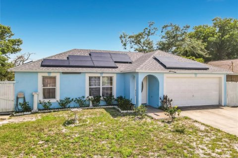 House in Deltona, Florida 3 bedrooms, 96.62 sq.m. № 2213539