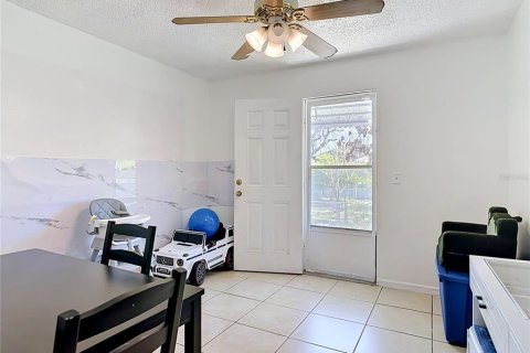 House in Deltona, Florida 3 bedrooms, 96.62 sq.m. № 2213539 - photo 14