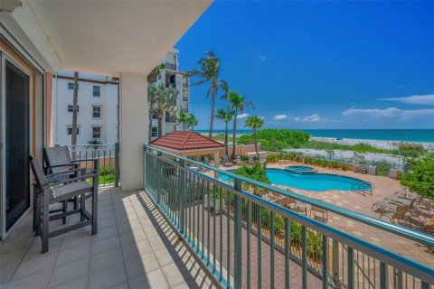 Copropriété à vendre à Treasure Island, Floride: 3 chambres, 349.5 m2 № 1909890 - photo 20