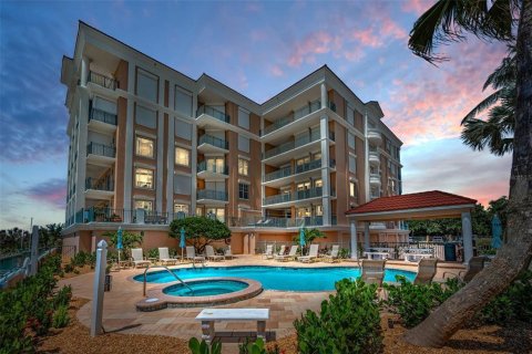 Copropriété à vendre à Treasure Island, Floride: 3 chambres, 349.5 m2 № 1909890 - photo 2