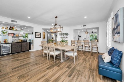 Copropriété à vendre à Treasure Island, Floride: 3 chambres, 349.5 m2 № 1909890 - photo 13