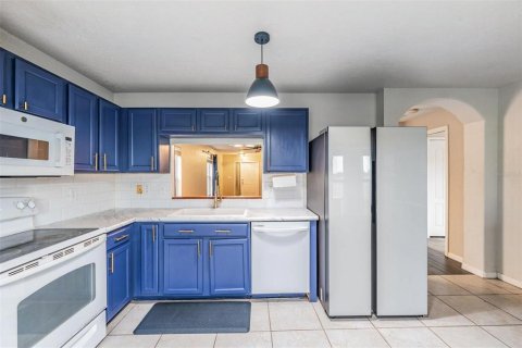 Casa en venta en Riverview, Florida, 5 dormitorios, 205.04 m2 № 1854535 - foto 9