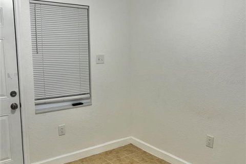 Condo in Port Richey, Florida, 3 bedrooms  № 1535773 - photo 15