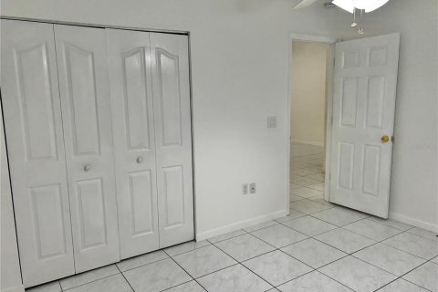 Condo in Port Richey, Florida, 3 bedrooms  № 1535773 - photo 22
