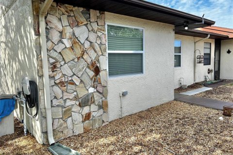Condo in Port Richey, Florida, 3 bedrooms  № 1535773 - photo 26