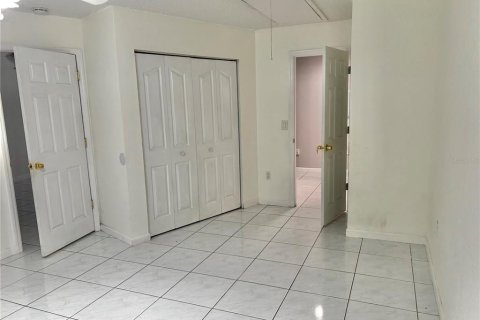 Condo in Port Richey, Florida, 3 bedrooms  № 1535773 - photo 20