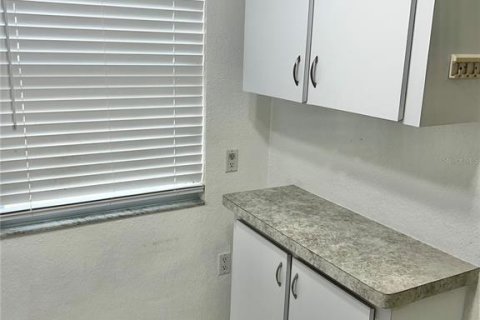 Condo in Port Richey, Florida, 3 bedrooms  № 1535773 - photo 7