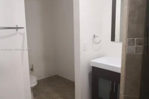 Снять в аренду кондоминиум в Майами, Флорида 2 спальни, 108.7м2, № 2046500 - фото 6