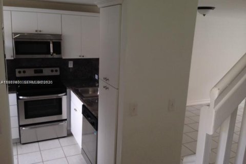 Купить кондоминиум в Майами, Флорида 2 спальни, 90.12м2, № 2048993 - фото 10