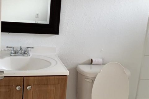 Купить кондоминиум в Майами, Флорида 2 спальни, 90.12м2, № 2048993 - фото 17