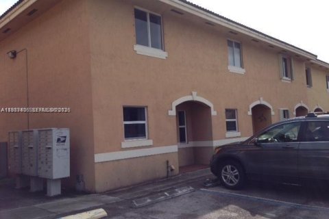 Купить кондоминиум в Майами, Флорида 2 спальни, 90.12м2, № 2048993 - фото 2