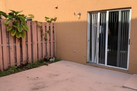 Купить кондоминиум в Майами, Флорида 2 спальни, 90.12м2, № 2048993 - фото 24