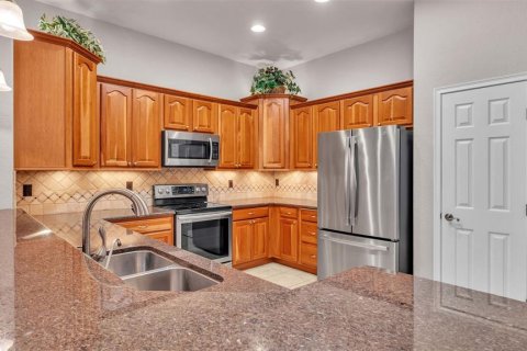 House in Polk City, Florida 2 bedrooms, 155.52 sq.m. № 2097362 - photo 22