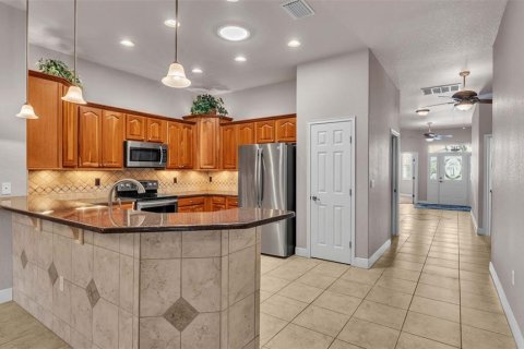 House in Polk City, Florida 2 bedrooms, 155.52 sq.m. № 2097362 - photo 23