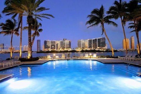 Снять в аренду квартиру в Авентура, Флорида 3 спальни, 122.63м2, № 2024740 - фото 4