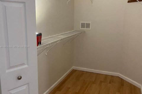 Снять в аренду квартиру в Авентура, Флорида 3 спальни, 122.63м2, № 2024740 - фото 11