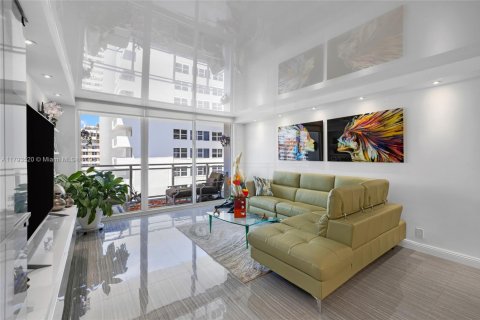 Купить кондоминиум в Халландейл-Бич, Флорида 2 спальни, 115.94м2, № 1700461 - фото 4