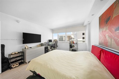 Купить кондоминиум в Халландейл-Бич, Флорида 2 спальни, 115.94м2, № 1700461 - фото 24