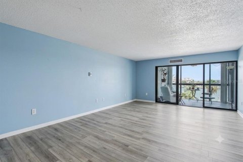 Copropriété à vendre à Clearwater, Floride: 2 chambres, 117.06 m2 № 2226441 - photo 8