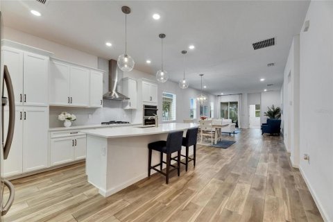 Villa ou maison à vendre à Apollo Beach, Floride: 3 chambres, 179.49 m2 № 1546338 - photo 13